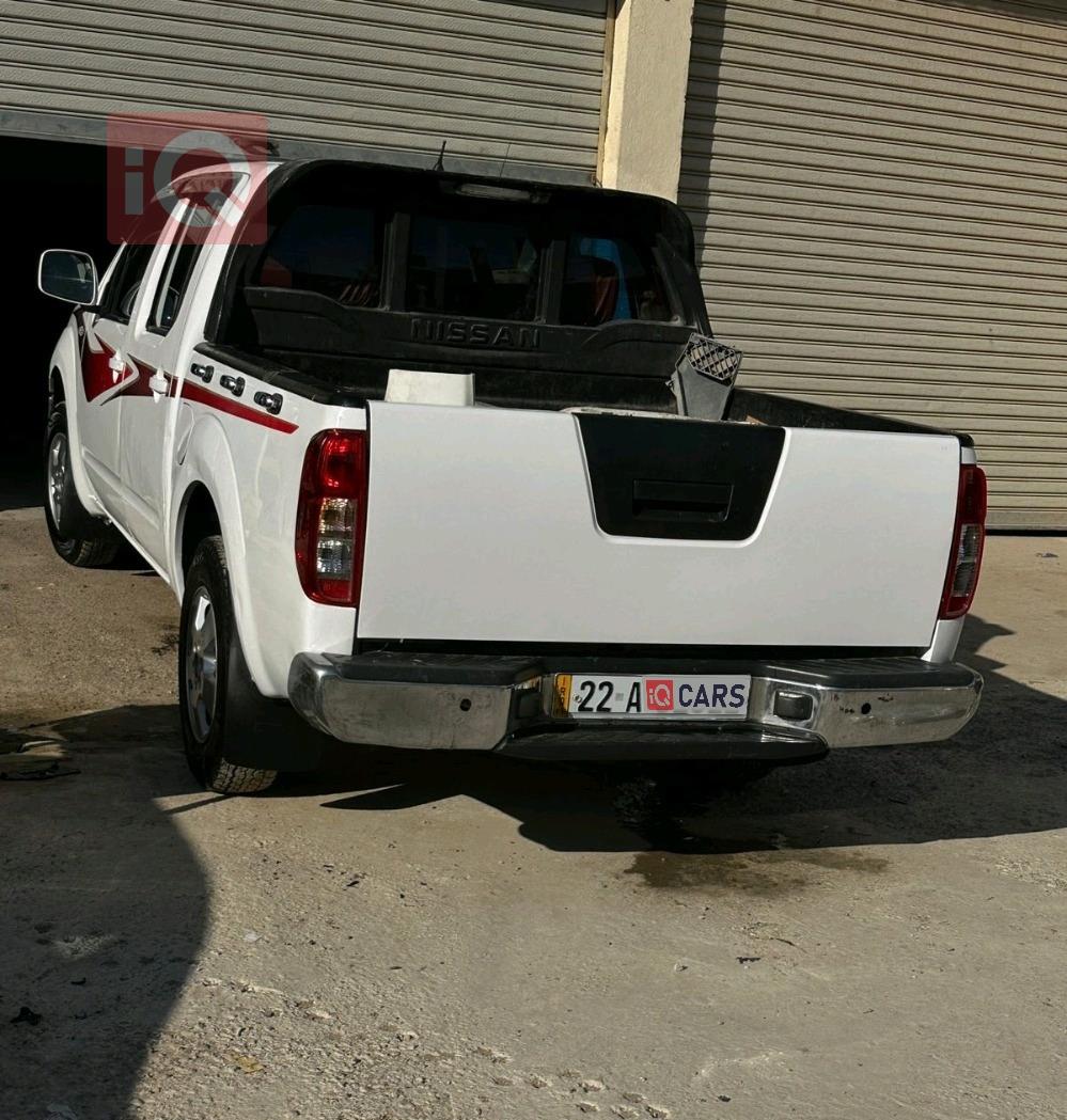 نيسان نافارا